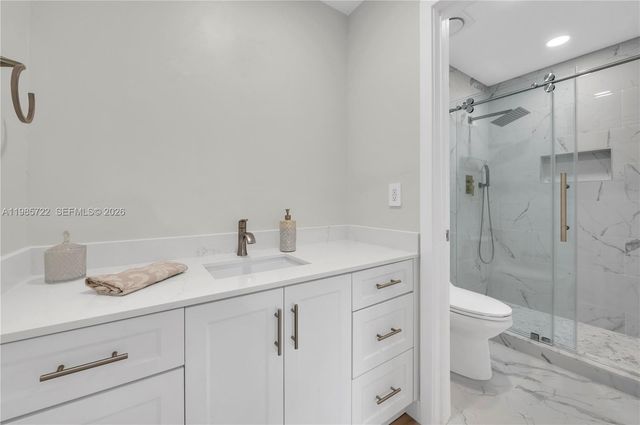 10959 W Clairmont Cir 211, Tamarac, FL 33321