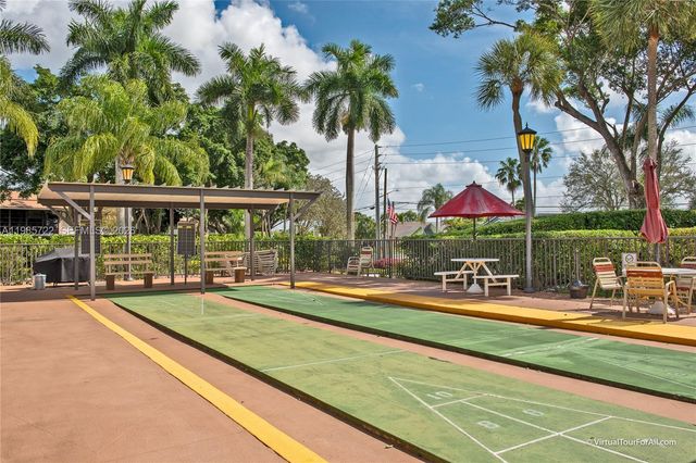 10959 W Clairmont Cir 211, Tamarac, FL 33321