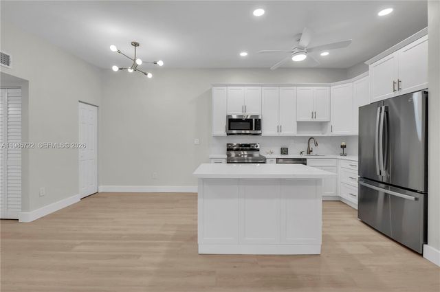 10959 W Clairmont Cir 211, Tamarac, FL 33321