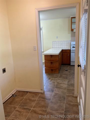 4139 E 22nd Place S, Tulsa, OK 74114