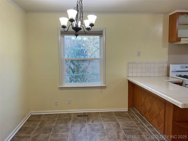 4139 E 22nd Place S, Tulsa, OK 74114