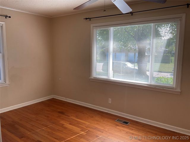 4139 E 22nd Place S, Tulsa, OK 74114