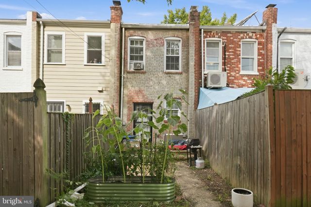 13 16TH ST NE, Washington, DC 20002