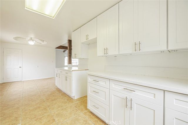 1238 W Avenue H15, Lancaster, CA 93534