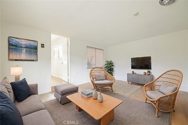 1238 W Avenue H15, Lancaster, CA 93534