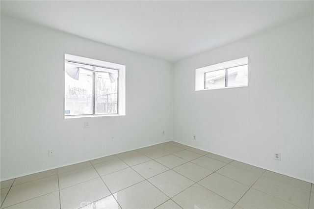 1238 W Avenue H15, Lancaster, CA 93534