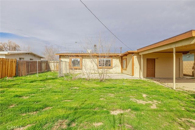 1238 W Avenue H15, Lancaster, CA 93534