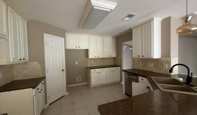 1702 Whispering Forest Drive, Houston, TX 77339