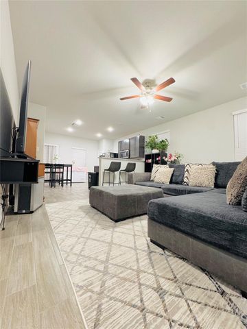 24702 Russet Bluff Trail, Houston, TX 77336