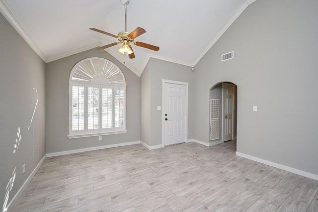 6607 W T C Jester Boulevard, Houston, TX 77091