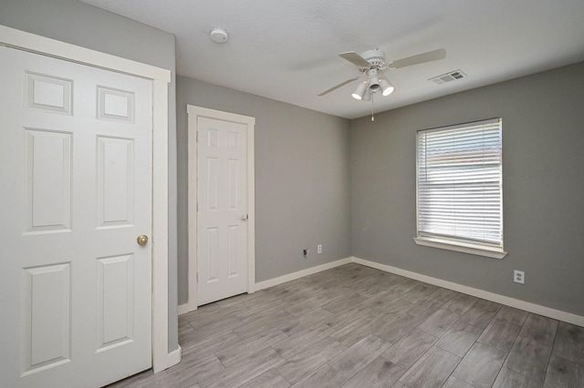 6607 W T C Jester Boulevard, Houston, TX 77091