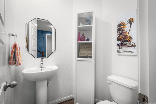 10157 BUSSANG RD, Schertz, TX 78154