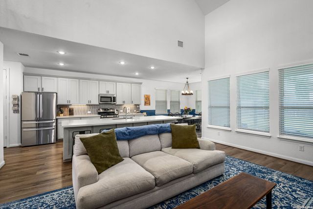 10157 BUSSANG RD, Schertz, TX 78154