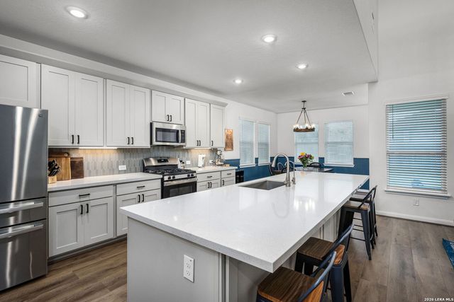 10157 BUSSANG RD, Schertz, TX 78154
