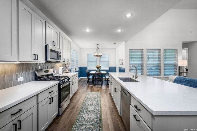 10157 BUSSANG RD, Schertz, TX 78154