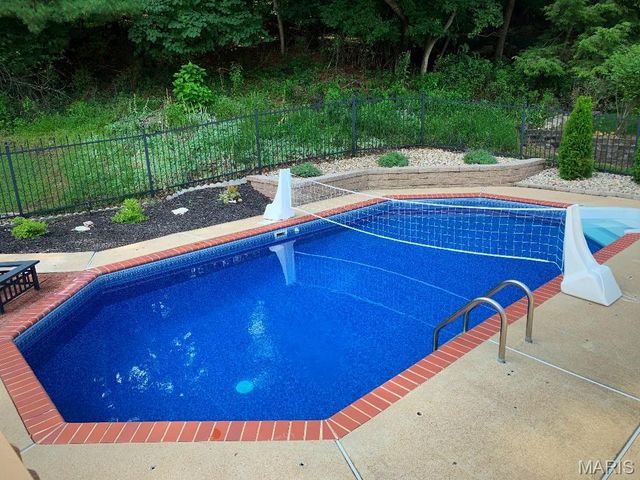 1635 Clayton Spur Court, Ellisville, MO 63011