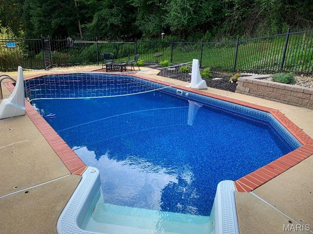 1635 Clayton Spur Court, Ellisville, MO 63011