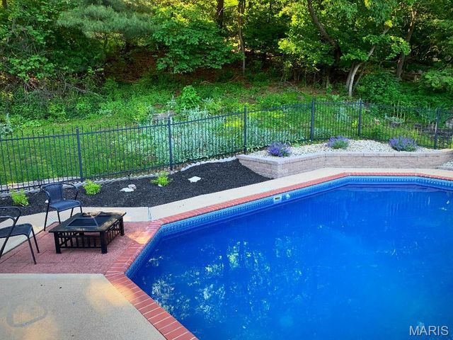 1635 Clayton Spur Court, Ellisville, MO 63011