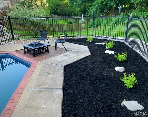 1635 Clayton Spur Court, Ellisville, MO 63011