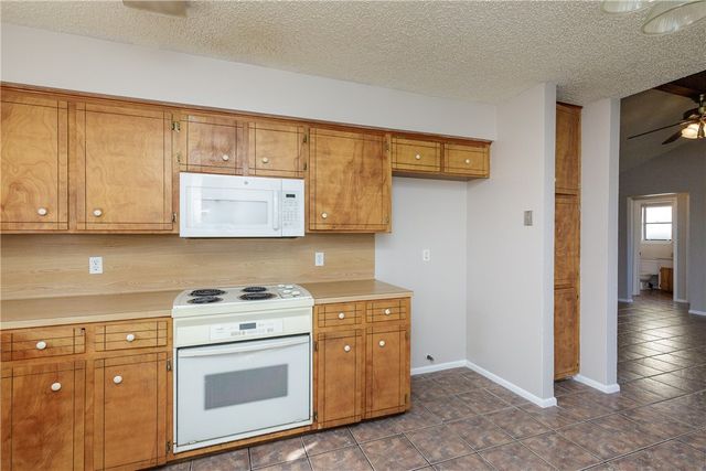 2538 Allencrest Dr, Corpus Christi, TX 78415