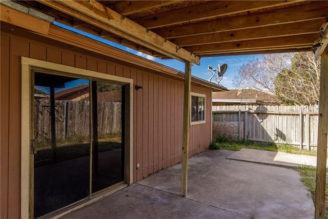 2538 Allencrest Dr, Corpus Christi, TX 78415