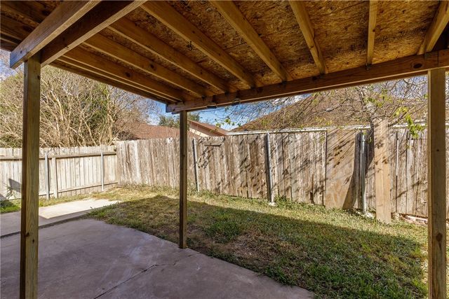 2538 Allencrest Dr, Corpus Christi, TX 78415