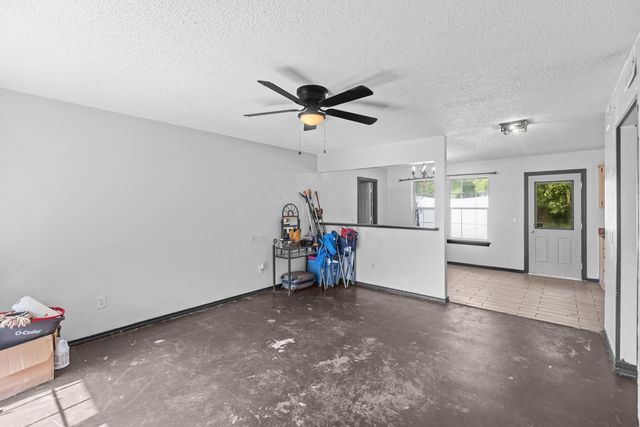 235 Hickory Street, Blossom, TX 75416