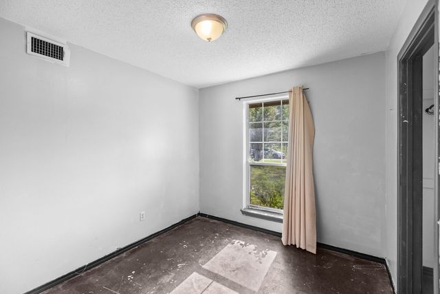 235 Hickory Street, Blossom, TX 75416