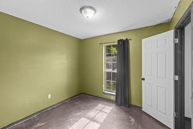 235 Hickory Street, Blossom, TX 75416