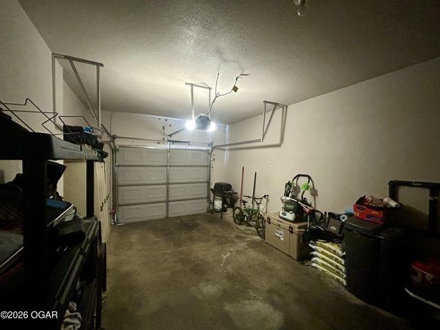 2639 E 5th Street, Joplin, MO 64801