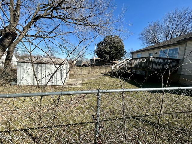 2639 E 5th Street, Joplin, MO 64801