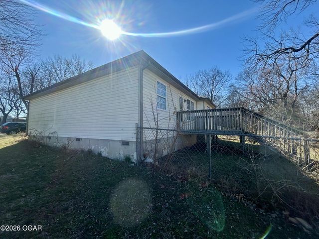 2639 E 5th Street, Joplin, MO 64801