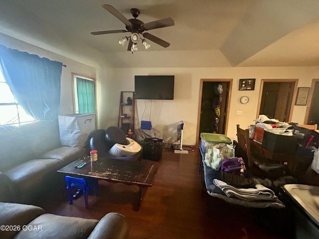 2639 E 5th Street, Joplin, MO 64801