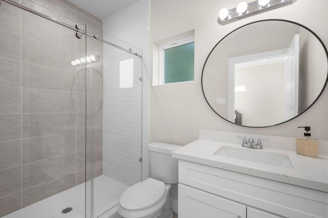 8016 Willow Street B, Houston, TX 77088