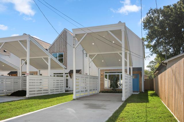 8016 Willow Street B, Houston, TX 77088