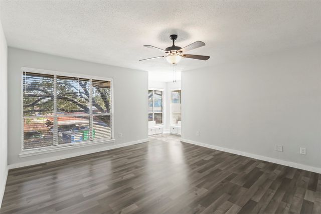 10526 Stone Canyon Road 201, Dallas, TX 75230