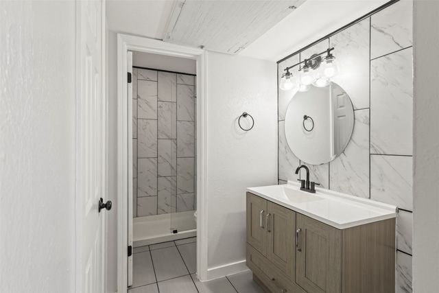 10526 Stone Canyon Road 201, Dallas, TX 75230