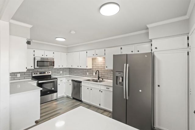 10526 Stone Canyon Road 201, Dallas, TX 75230