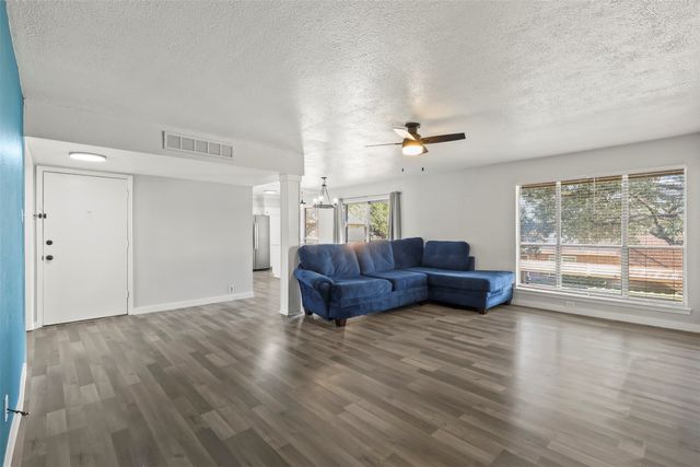 10526 Stone Canyon Road 201, Dallas, TX 75230