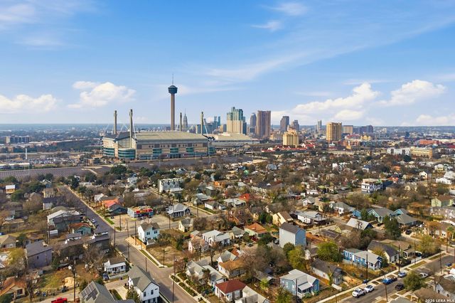 911 Iowa, San Antonio, TX 78203