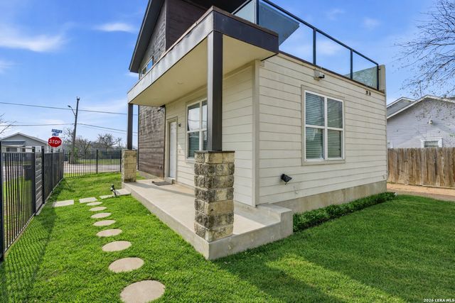 911 Iowa, San Antonio, TX 78203