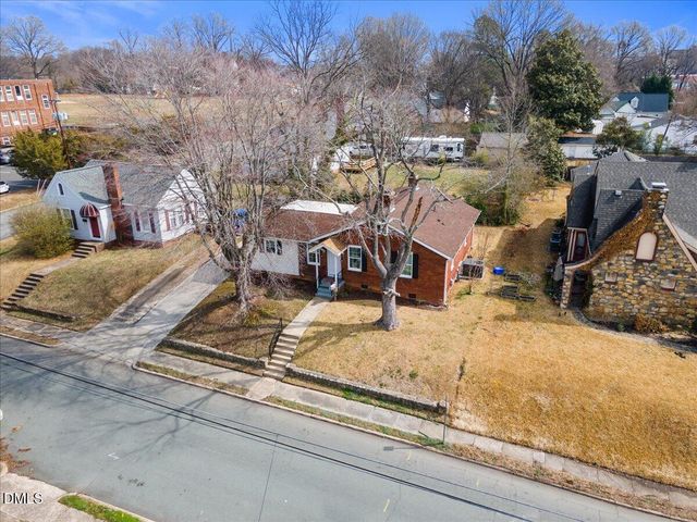 411 Hillcrest Avenue, Burlington, NC 27215