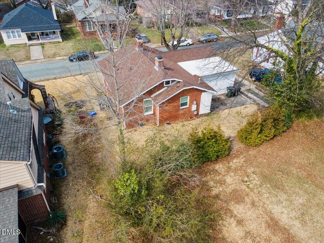 411 Hillcrest Avenue, Burlington, NC 27215