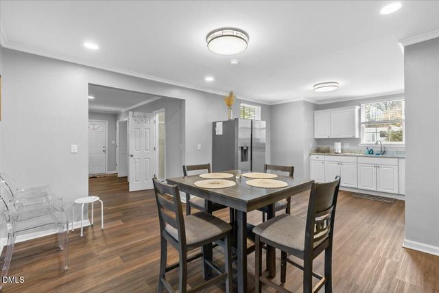 411 Hillcrest Avenue, Burlington, NC 27215