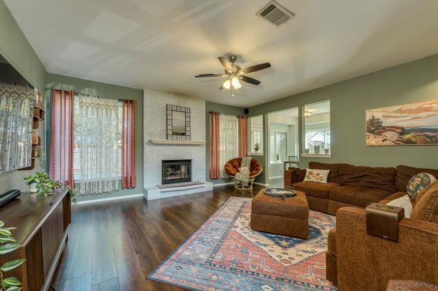 1104 Woodhollow LN, Cedar Park, TX 78613