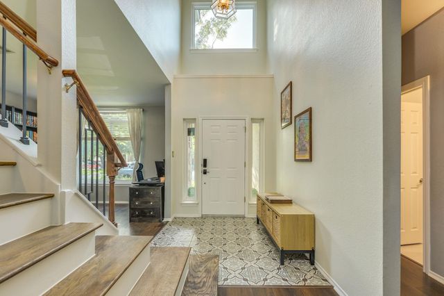 1104 Woodhollow LN, Cedar Park, TX 78613