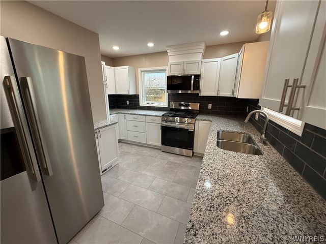 133 Allenhurst Road, Amherst, NY 14226