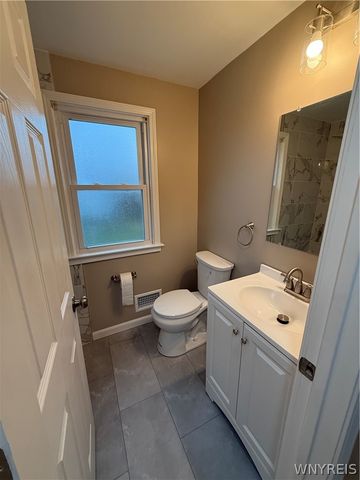 133 Allenhurst Road, Amherst, NY 14226