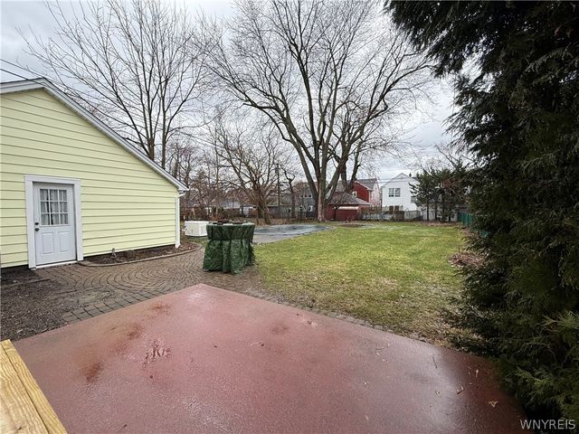 133 Allenhurst Road, Amherst, NY 14226