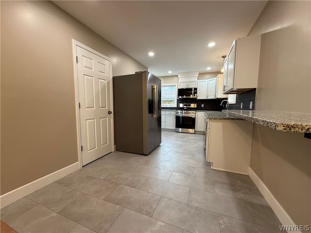 133 Allenhurst Road, Amherst, NY 14226